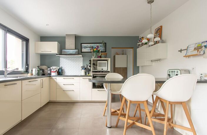 Maison Mouzillon 6 P . 4 Chs . Bureau . 138.77 M² . T 681 M² . Garage . Terrasse . Balcon — photo 4