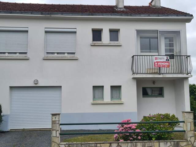 Terrain + Maison Gorges 4 P . 3 Chs . 84.1 M² . T 719 M² . Balcon . Garage . Sous sol — photo du bien