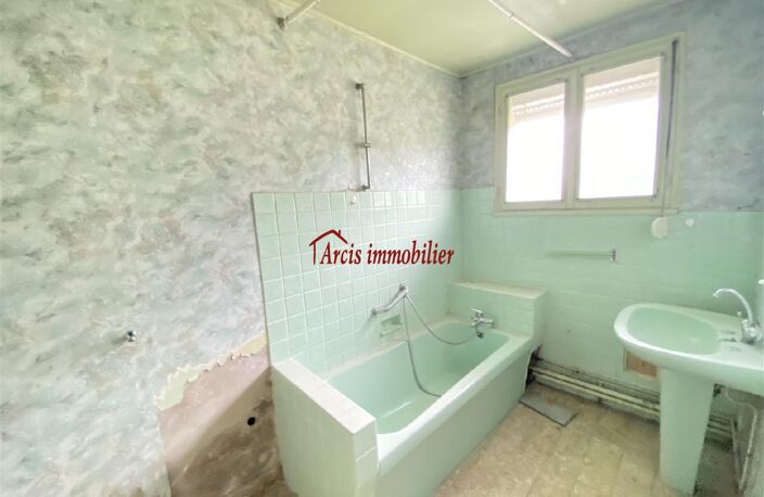 Vente maison 5 pièces 113 m² Aubeterre (10150) — photo 4