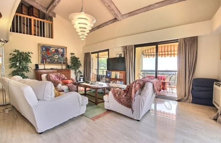 Duplex à vendre à Mougins – Rooftop, piscine et aperçu mer — photo 3
