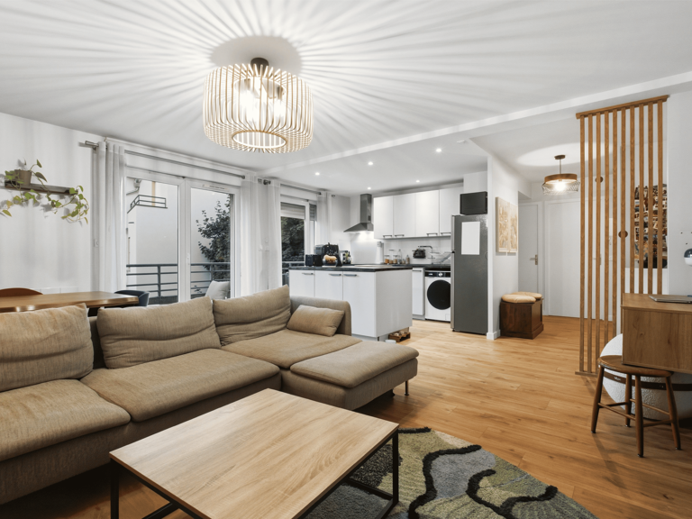GRENOBLE Chorier/Berriat - Spacieux T2 avec terrasse + Garag — photo 1