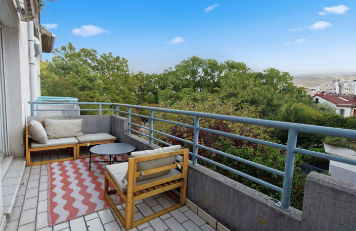 GRENOBLE Chorier/Berriat - Spacieux T2 avec terrasse + Garag — photo 3