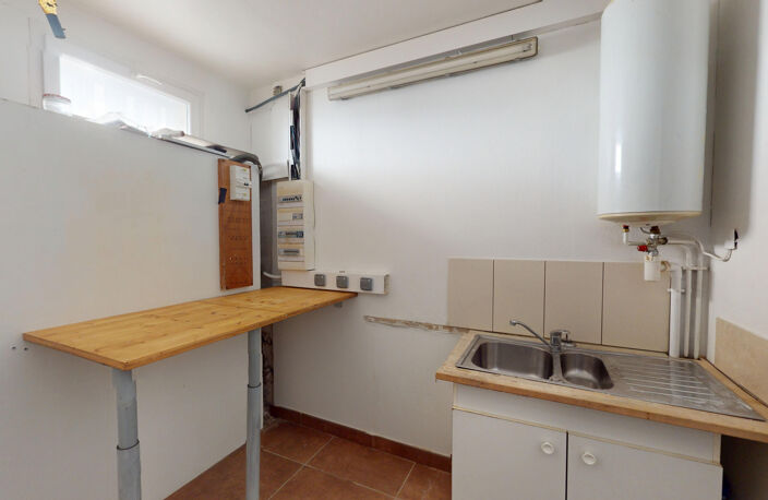 IMMEUBLE DE RAPPORT  MIXTE - 124m2  LOCAL + T3 - 199 000EUR — photo 4