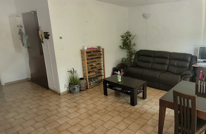 T3 en rez-de-jardin avec garage — photo 3