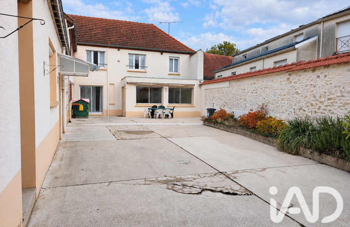 Vente Maison/villa 8 pièces — photo 2