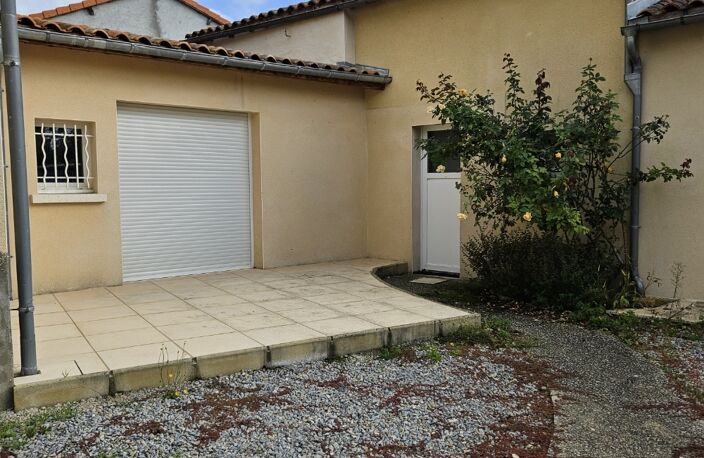 Vente Maison/villa 6 pièces — photo 2