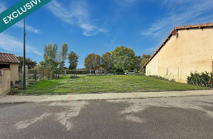 Terrain à bâtir au coeur du village — photo 3