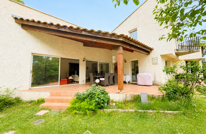 Villas - 220m² - Saint-Aunès — photo 2