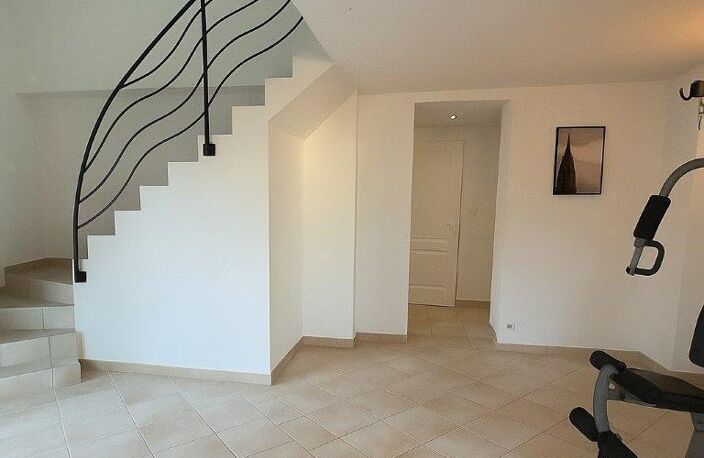 Villas - 220m² - Saint-Aunès — photo 5