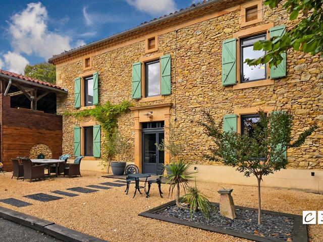 Maison à Latoue
