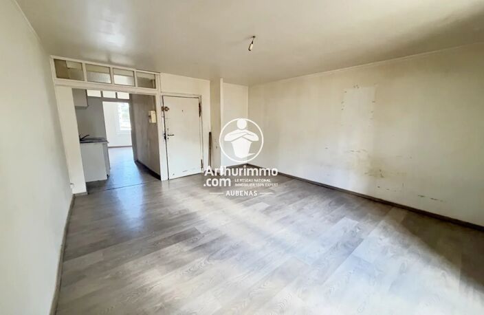 Vals-les-Bains · Deux appartements de 40 m² et grenier aménageable — photo 3