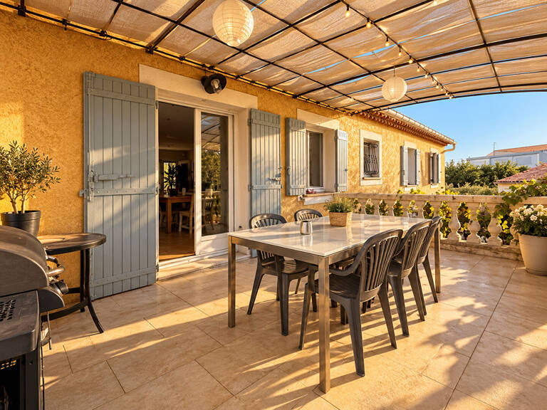 Maison Lamanon 4 pièce(s) 118 m2 — photo 1