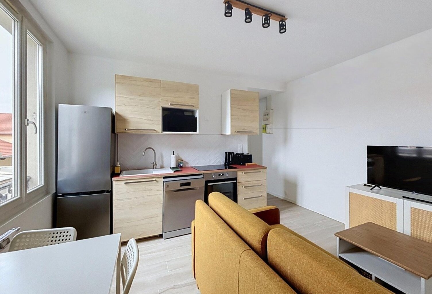 Aubervilliers - T2 31 m² refait à neuf, DPE C — photo 1