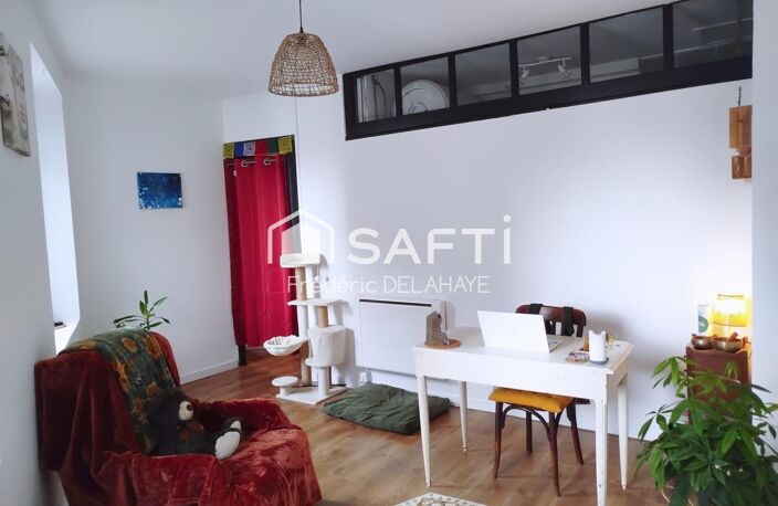 Immeuble de rapport au cœur de la rue commerçante de Lesparre-Médoc — photo 2