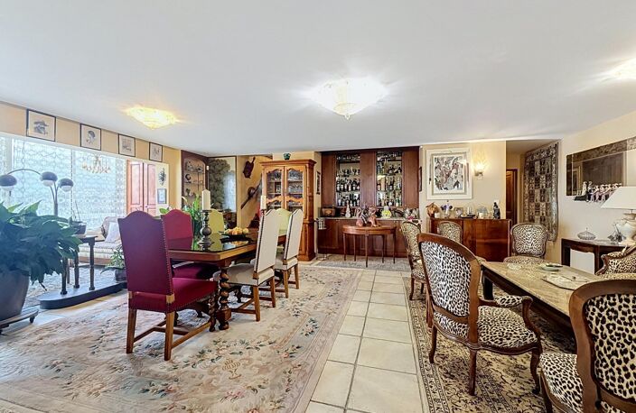 EXCEPTIONNELLE VILLA SUR TOIT DE 300 M²  VUE MER — photo 5