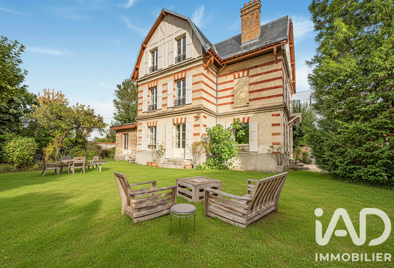 Vente Maison/villa 11 pièces — photo 1
