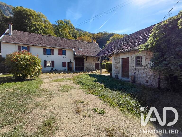 Vente Maison/villa 8 pièces — photo 1