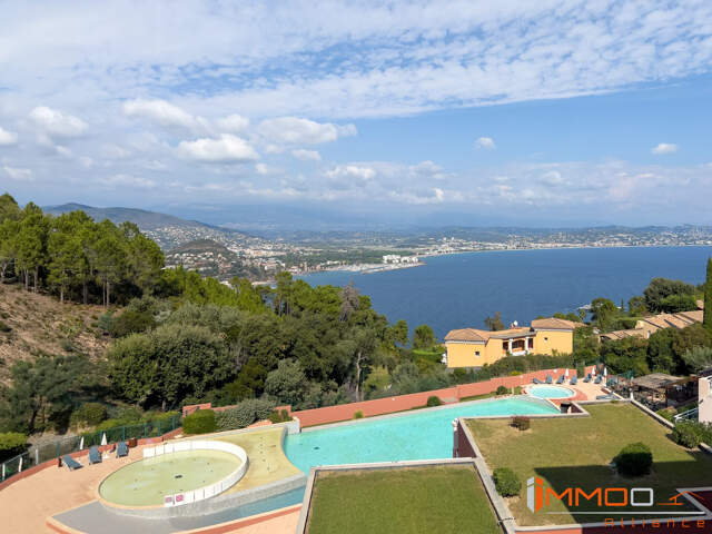 Théoule sur Mer, duplex et grande terrasse avec vue mer — photo du bien