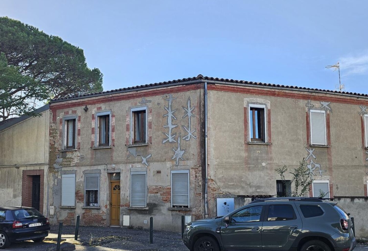 ARENES-PATTE D'OIE T2 MEUBLE 45 M2 — photo 1