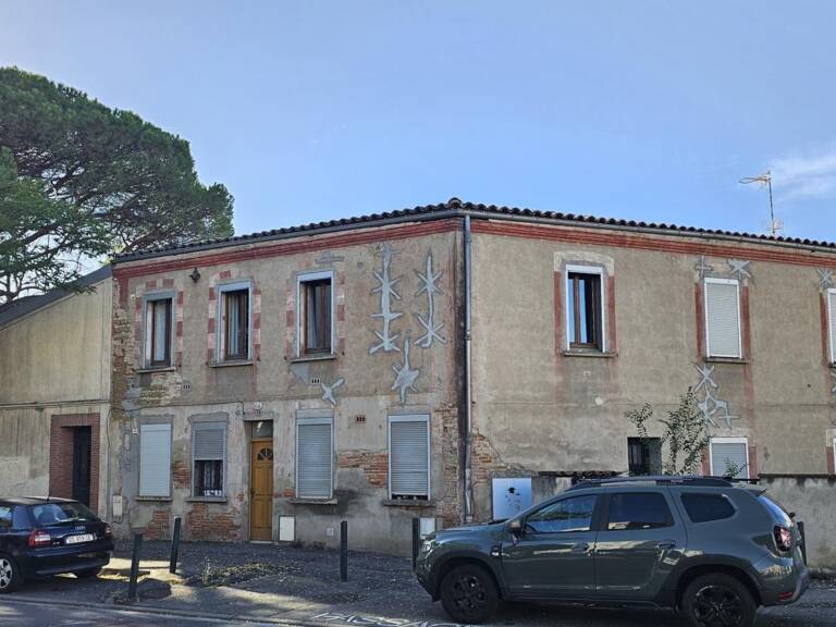ARENES-PATTE D'OIE T2 MEUBLE 45 M2 — photo 1