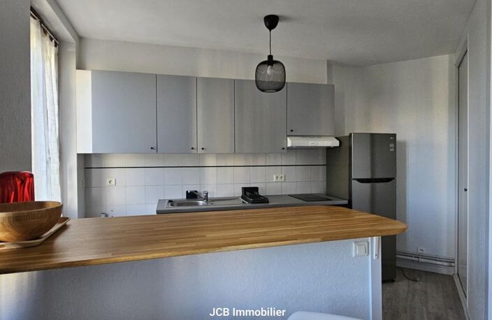 ARENES-PATTE D'OIE T2 MEUBLE 45 M2 — photo 5