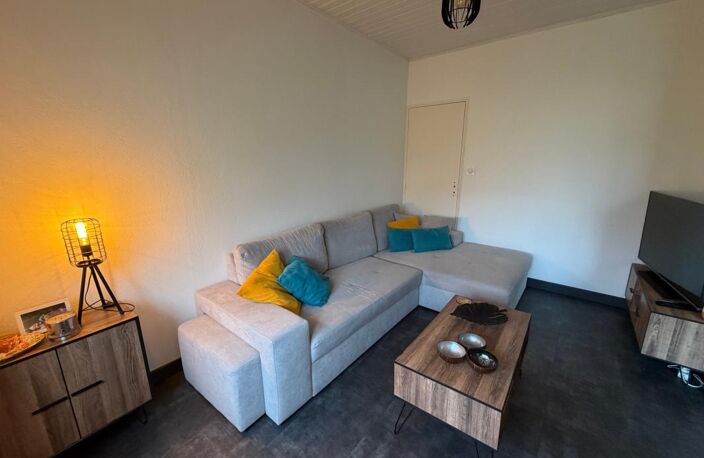 LA BOISSIERE DES LANDES (85) - AU CALME -ADORABLE VILLA PLAIN PIED 3 CHAMBRES AVEC GARAGE ET JARDIN CLOS — photo 3