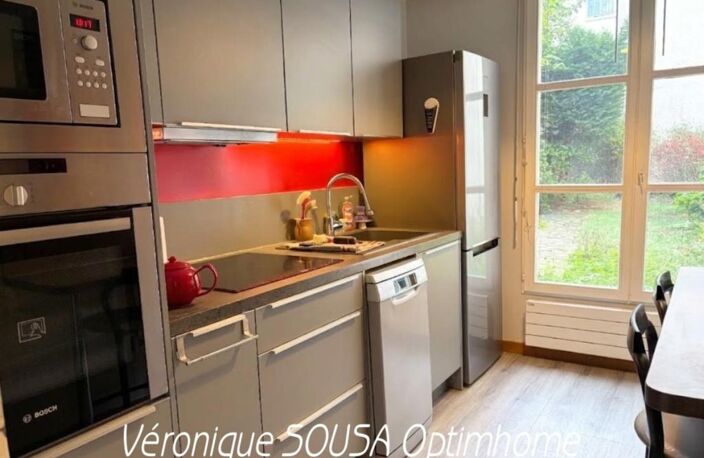 SAINT-GERMAIN-EN-LAYE – UN APPARTEMENT AU CALME, À DEUX PAS DE LA PLACE DU MARCHE — photo 5
