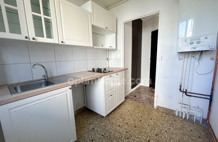 SAINT-MAUR-DES-FOSSES (94100) - STUDIO - CAVE - CALME — photo 3