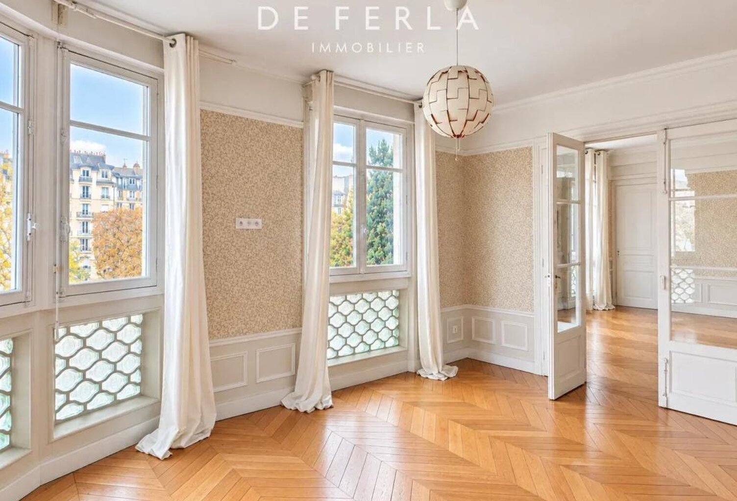 Paris XV - Volontaires - 5 pièces - 114.37m2 + chambre de service — photo 1