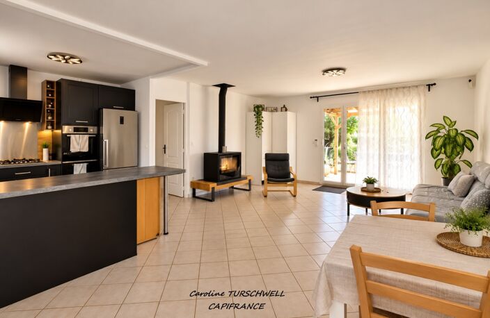 ROCBARON (83) - TRES JOLIE MAISON DE PLAIN PIED SUR 700 M² - 3 CHAMBRES - GRAND GARAGE - 2 CABANONS EN DUR — photo 5