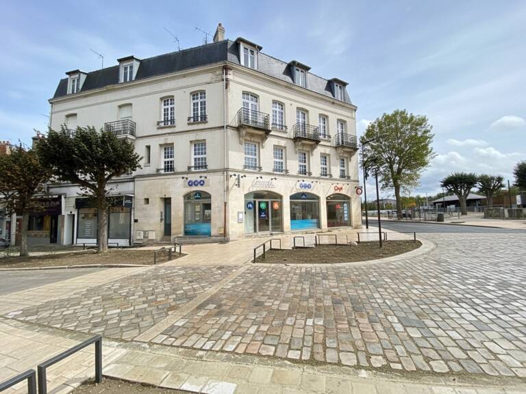 Studio lumineux à deux pas de la gare, idéal étudiant ou jeune actif - CHANTILLY (60) — photo 1