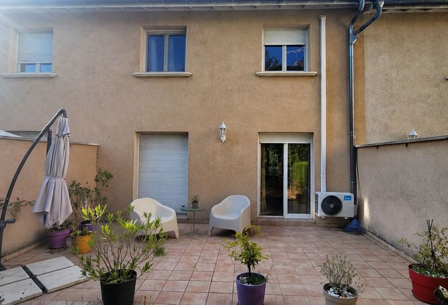 Maison de 90m2 à louer sur Vénissieux — photo 1