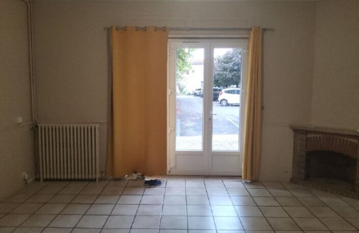 Location maison 3 pièces 88 m² à Langoiran (33550) — photo 2