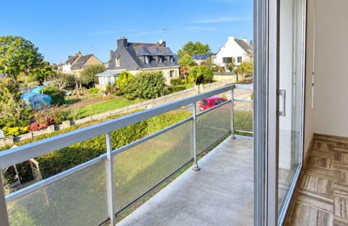 APPARTEMENT T4 DE 82 M² - 3 CHAMBRES - BALCON - GARAGE 30 M² - CAVE 17 M² - PROCHE PLAGE DE LOMENER — photo 3