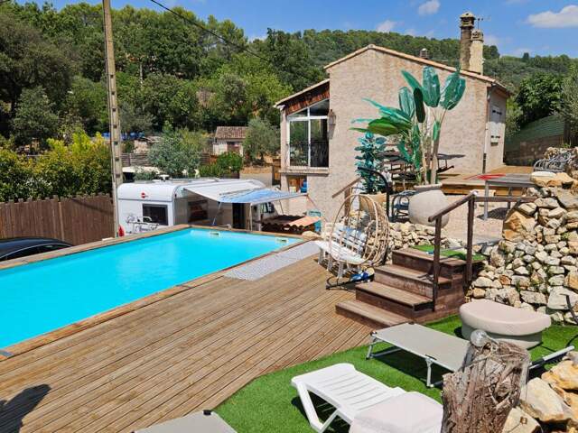 Maison deux étages ( possibilité deux logements) sur terrain zone UB — photo du bien