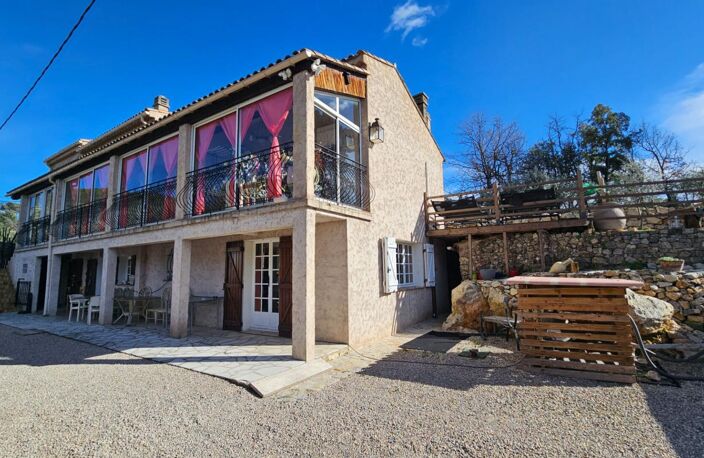 Maison deux étages ( possibilité deux logements) sur terrain zone UB — photo 2