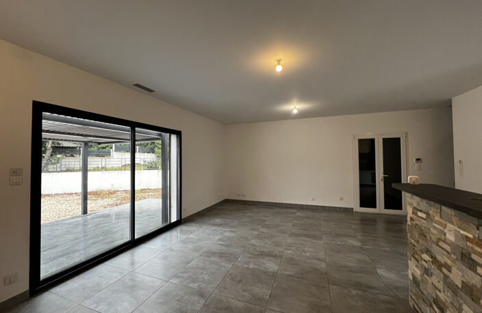 Maison T4 - Chemin de la Fenestrelle — photo 2