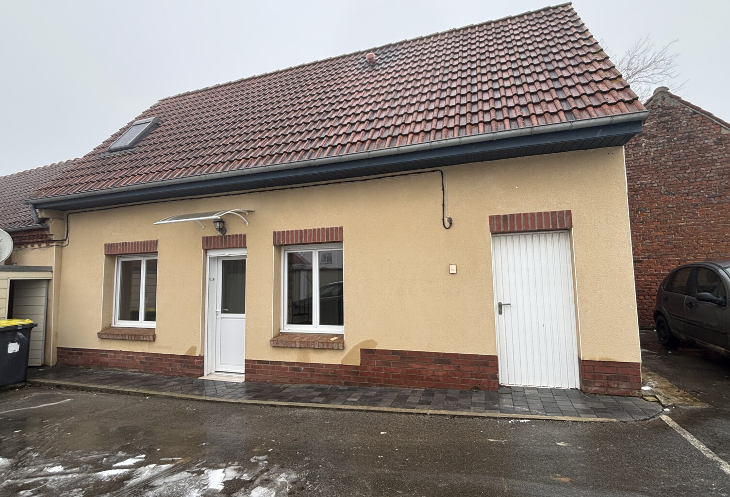 Maison-appartement — photo 1