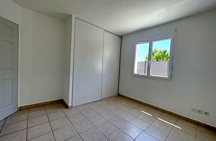 Maison contemporaine - 3 chambres - garage et jardin - 90m2 — photo 4