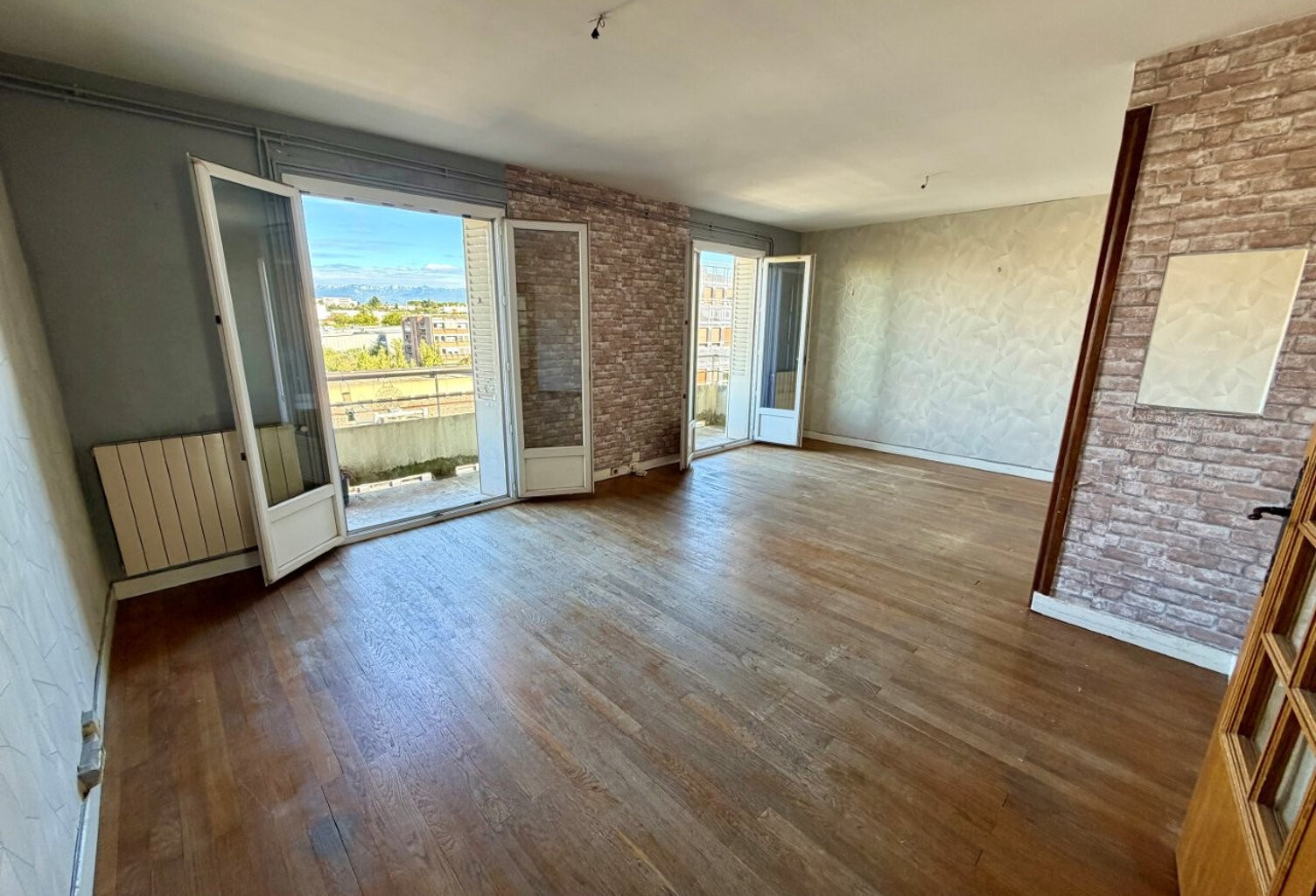 Centre ville - T3 de 70 m2 avec garage. — photo 1