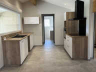 Appartement T3 entièrement rénové à Savas (07430) — photo 2