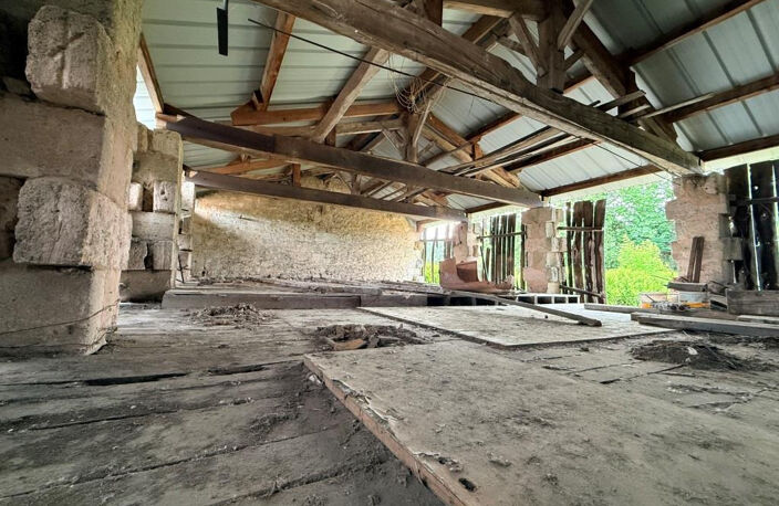 TEUILLAC GRANGE A TRANSFORMER EN HABITATION — photo 2