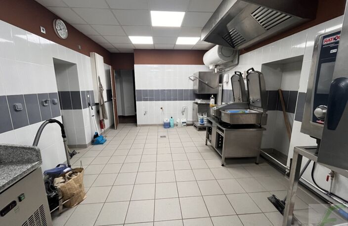 Local commercial — photo 4