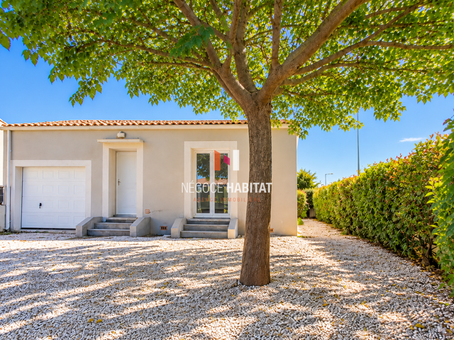 Villa T4 avec garage à vendre - Vacquières, terrain de 323 m — photo du bien