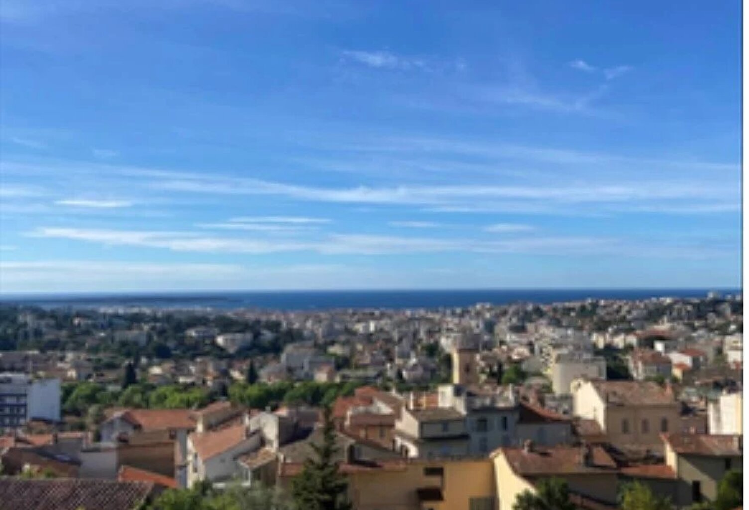 F2 MEUBLE VUE MER LE CANNET MAIRIE — photo 1