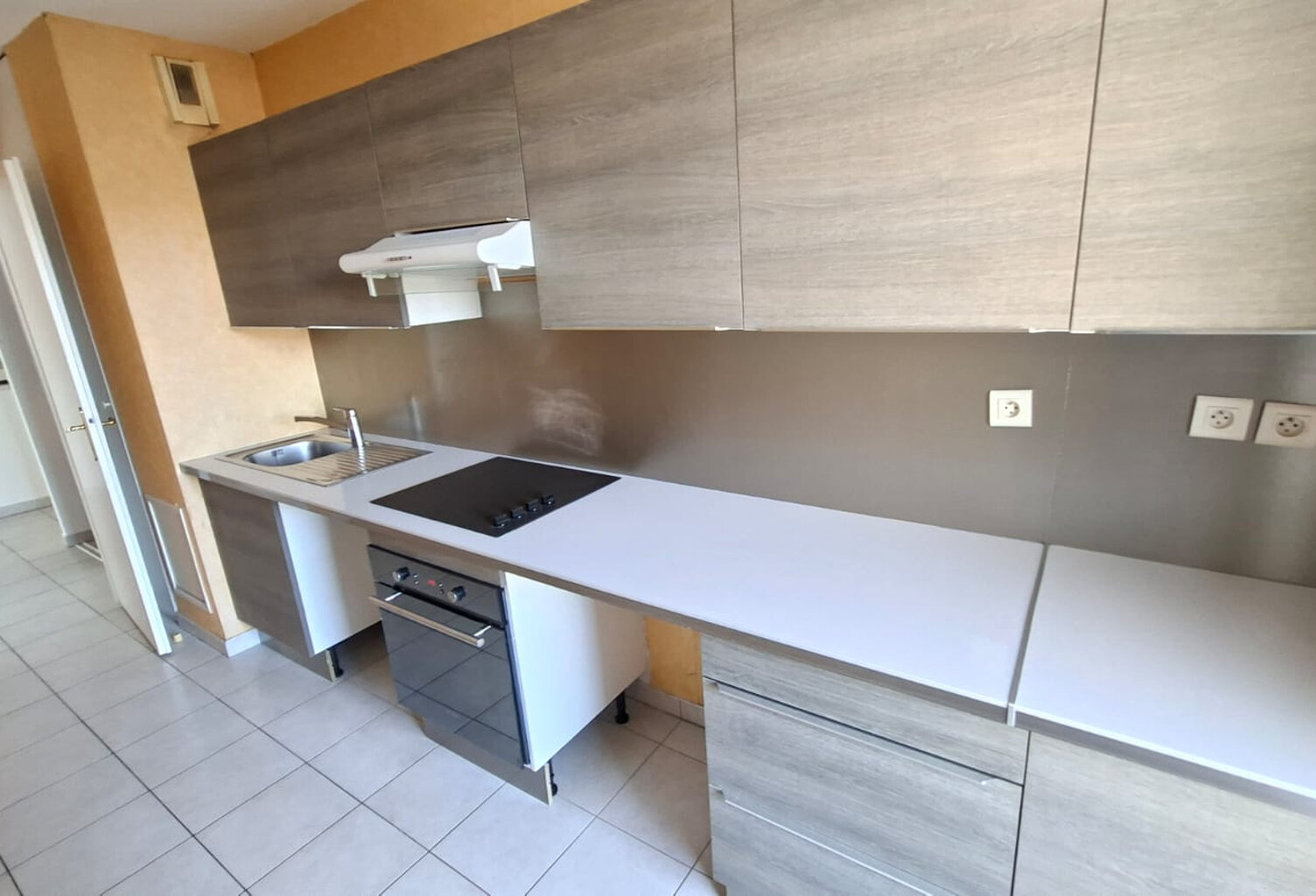 APPARTEMENT T3 AVEC GARAGE QUARTIER CAPELETTE 13010 — photo 1