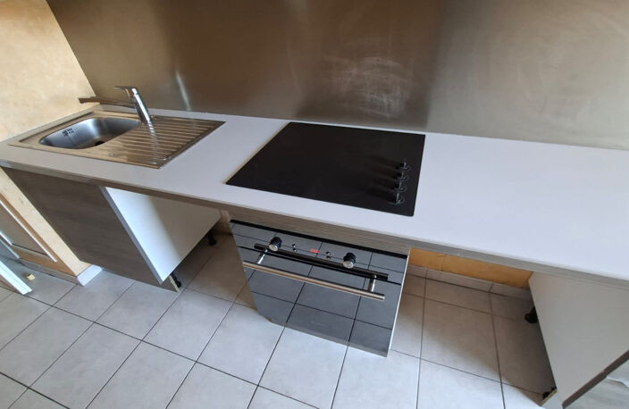 APPARTEMENT T3 AVEC GARAGE QUARTIER CAPELETTE 13010 — photo 5