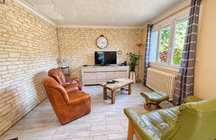 Maison T5 - 138 m2 - SAINTE GEMME — photo 3
