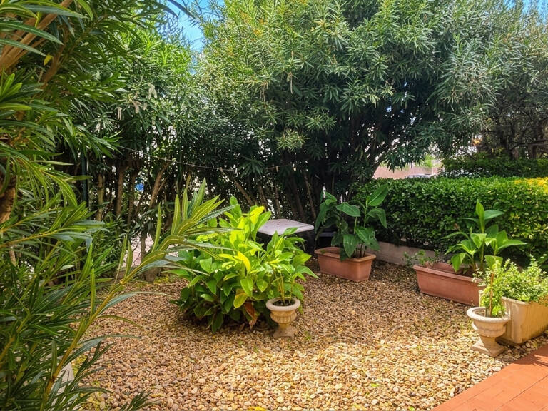 Studio spacieux, proche plage, avec terrasse et petit jardin — photo 1