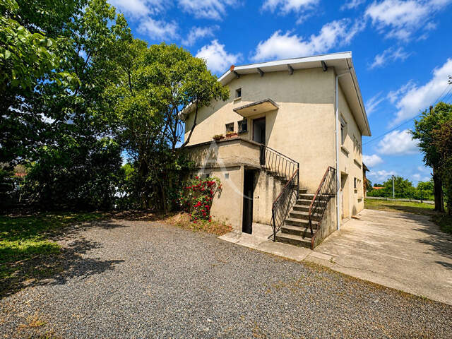 Maison T5 -122m² + 2 grands garages 96M² — photo du bien